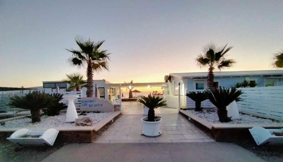 Baywatch Hotel Margherita Di Savoia Eksteriør billede